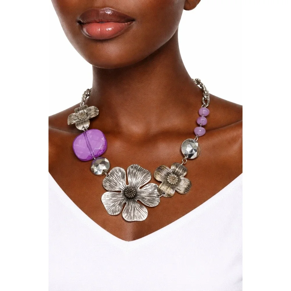 New‎ York & Co Silver Tone Purple Floral Statement Necklace Asymmetrical 103-87